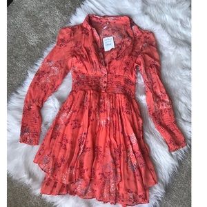 Free People Floral dress- wore only once. Super flattering on and comfy
